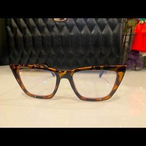 New without tags Quay Australia bluelight glasses
